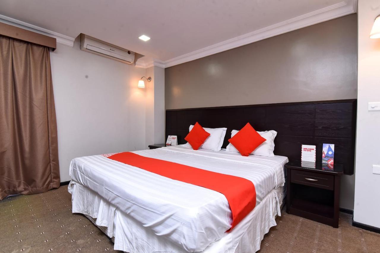 โอโย 411 มูน โฮเต็ล Hotel ดัมมัม ภายนอก รูปภาพ