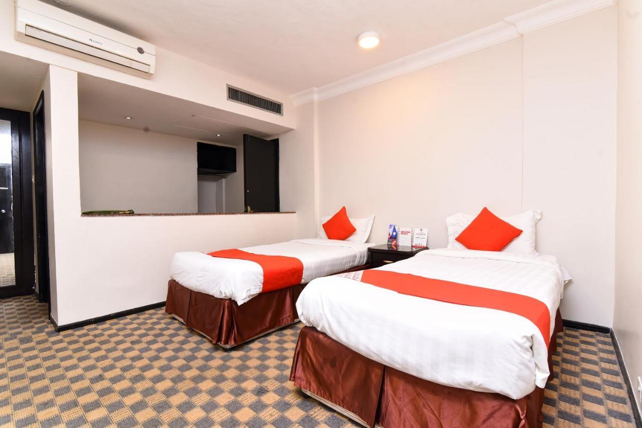 โอโย 411 มูน โฮเต็ล Hotel ดัมมัม ภายนอก รูปภาพ