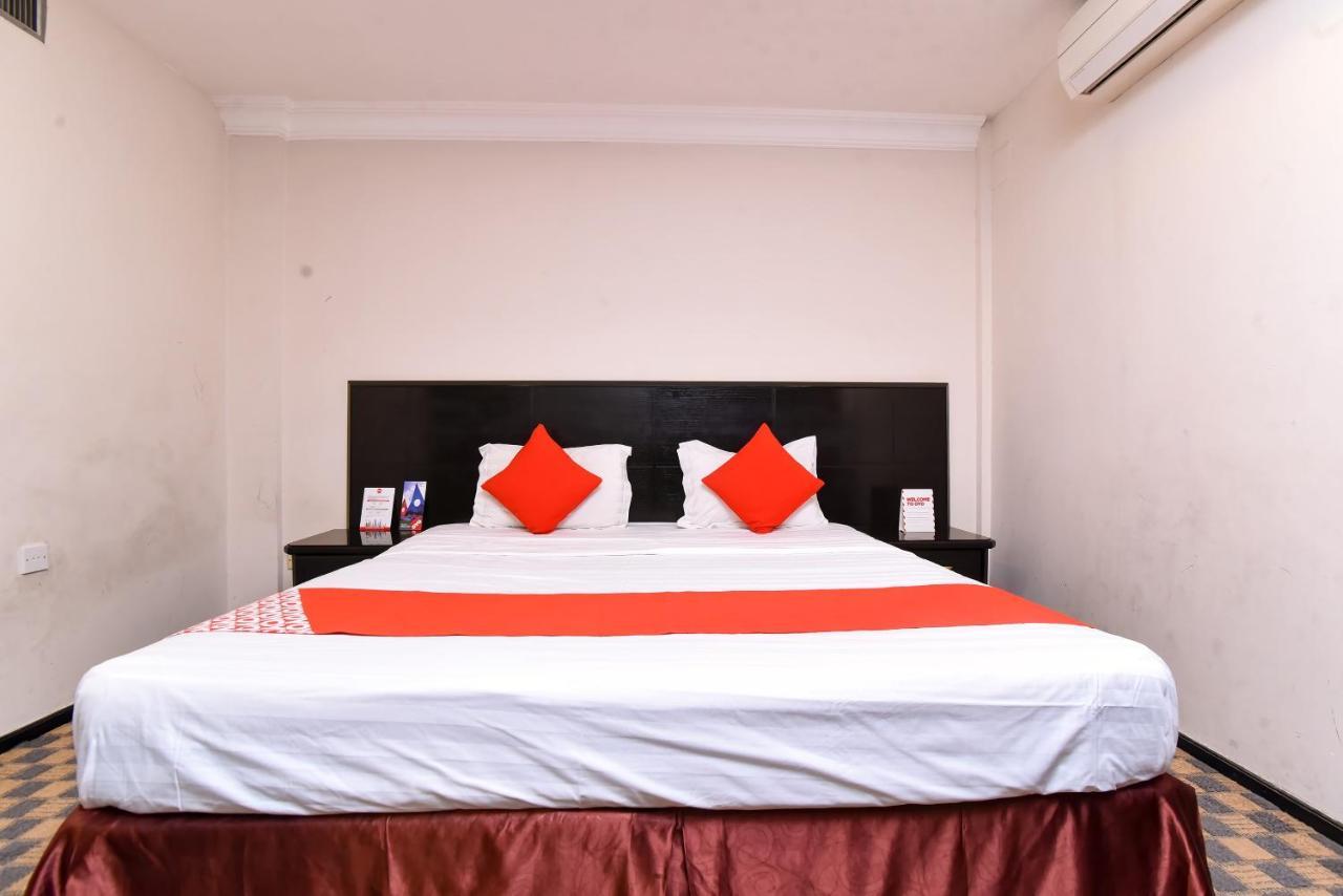 โอโย 411 มูน โฮเต็ล Hotel ดัมมัม ภายนอก รูปภาพ