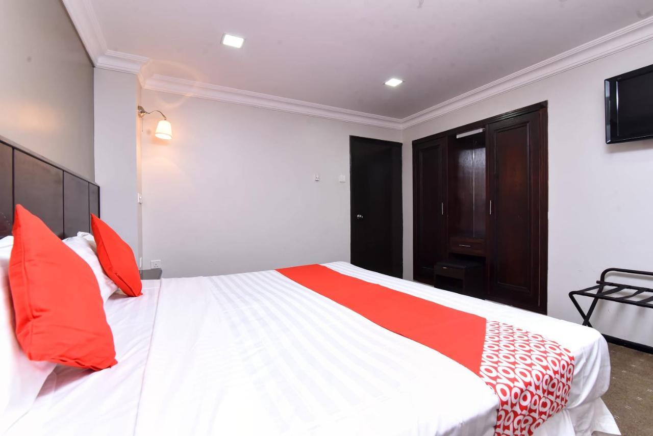 โอโย 411 มูน โฮเต็ล Hotel ดัมมัม ภายนอก รูปภาพ